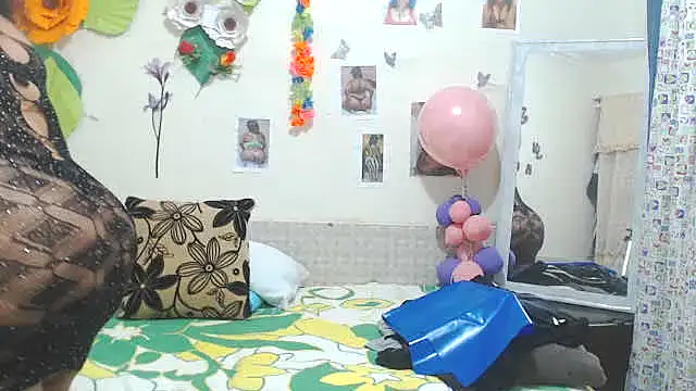 Snapshot of Yayis-hot-sexyw chatting on November 2025 05:55:02 AM Yayis-hot-sexyw online show from November 2025 05:55:02 AM