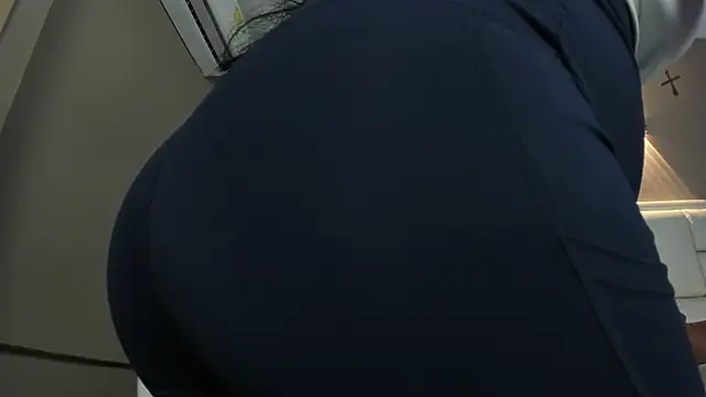  BunnyNaugthy online show from October 2025 01:00:01 PM