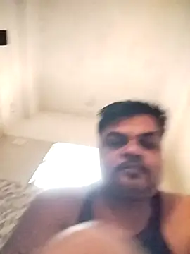 Desi Londa 143 online show from November 2025 01:43:01 AM