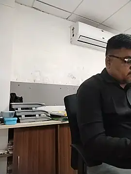 Desi Londa 143 online show from July 2026 05:52:01 AM