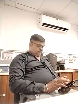 Desi Londa 143 online show from September 2025 04:06:02 AM