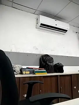 Desi Londa 143 online show from March 2026 04:58:02 AM