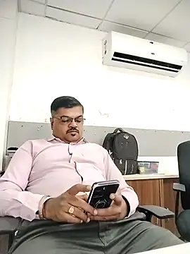 Desi Londa 143 online show from February 2026 06:02:01 AM