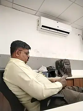 Desi Londa 143 online show from March 2026 04:28:01 AM