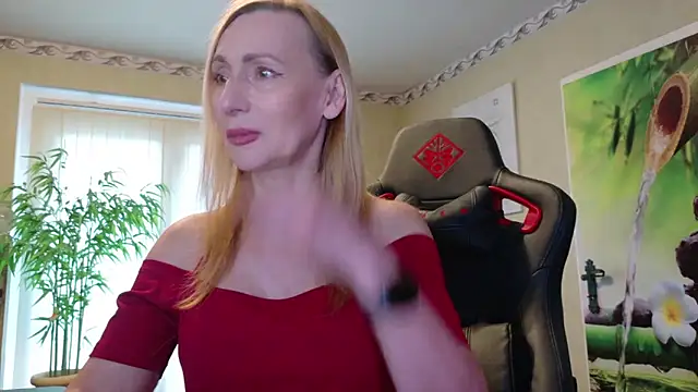 HotLana69 online show from May 2026 05:27:02 PM