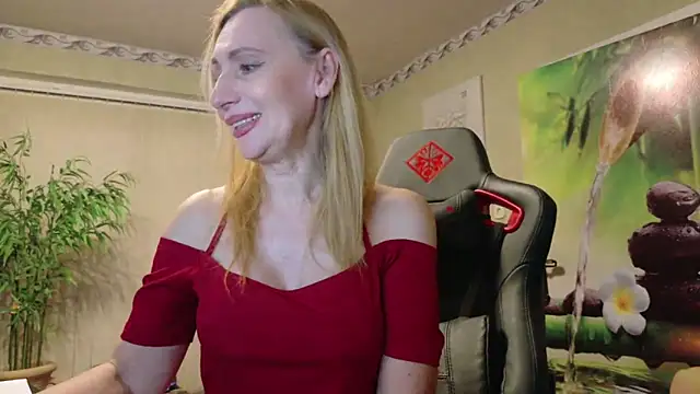 HotLana69 online show from April 2026 06:47:01 PM