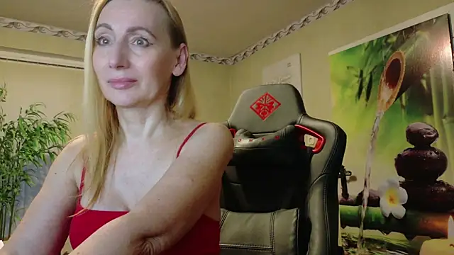 HotLana69 online show from March 2026 05:36:01 PM