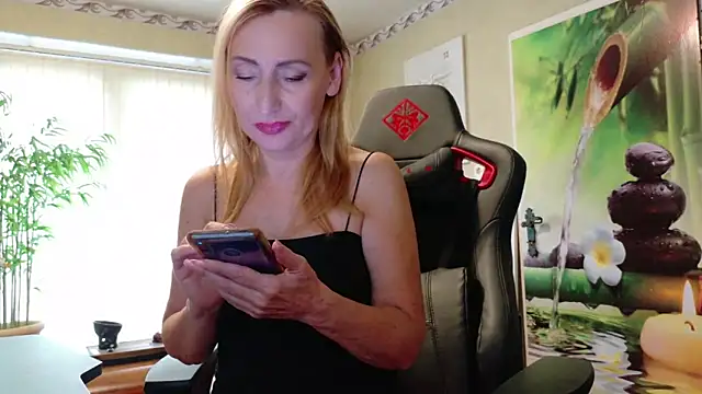 HotLana69 online show from September 2025 08:31:01 AM