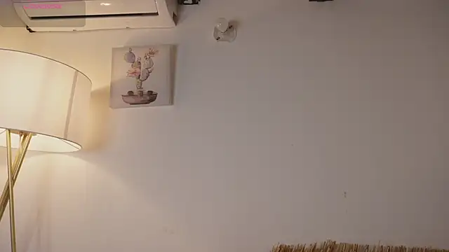 Snapshot of bunnycuteshy chatting on May 2026 12:55:01 PM bunnycuteshy online show from May 2026 12:55:01 PM