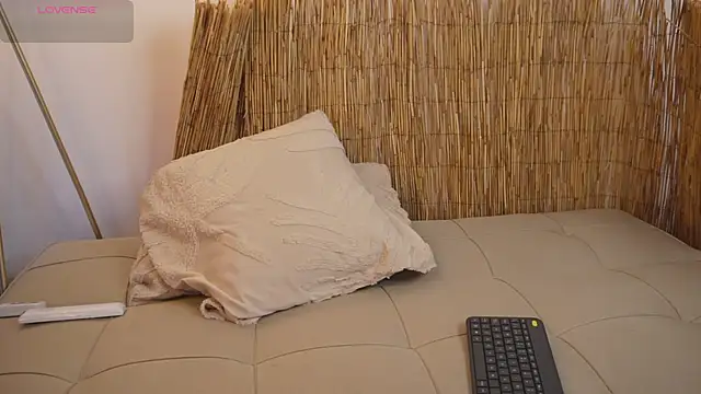 Snapshot of bunnycuteshy chatting on June 2026 12:38:01 PM bunnycuteshy online show from June 2026 12:38:01 PM