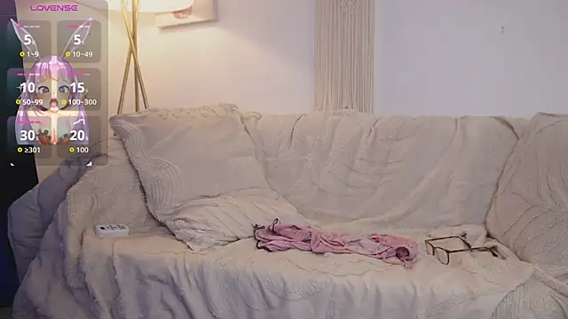 bunnycuteshy online show from January 2026 01:49:02 PM