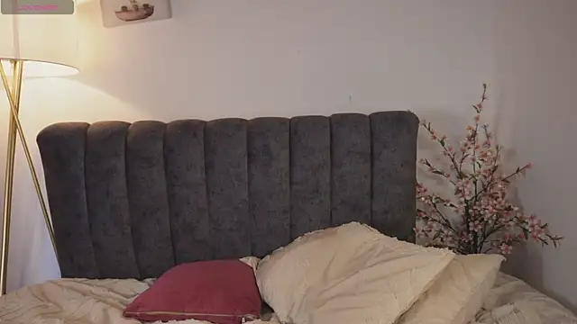 bunnycuteshy online show from July 2026 01:07:02 PM