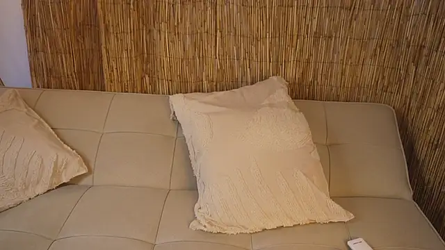 bunnycuteshy online show from April 2026 12:45:01 PM