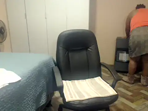 sweetnoziexx online show from April 2026 05:14:02 AM