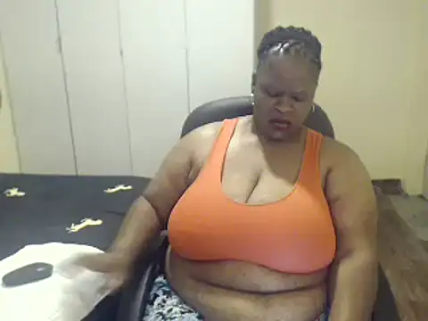 Snapshot of sweetnoziexx chatting on March 2025 08:32:02 AM sweetnoziexx online show from March 2025 08:32:02 AM