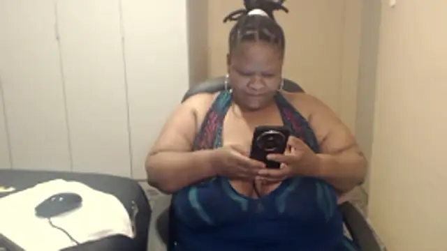 sweetnoziexx online show from October 2025 05:50:01 AM