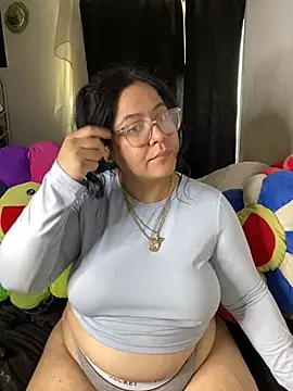 Snapshot of MsConejitaa chatting on April 2026 04:27:02 PM MsConejitaa online show from April 2026 04:27:02 PM