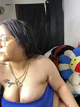 Snapshot of MsConejitaa chatting on May 2026 04:17:02 PM MsConejitaa online show from May 2026 04:17:02 PM