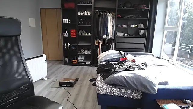 samricci21 online show from December 2025 02:17:01 PM