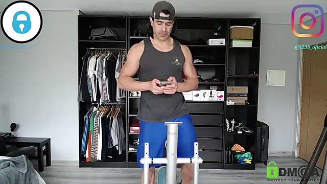 samricci21 online show from April 2026 08:27:01 AM