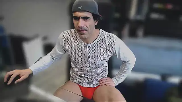 samricci21 online show from December 2025 01:35:01 PM