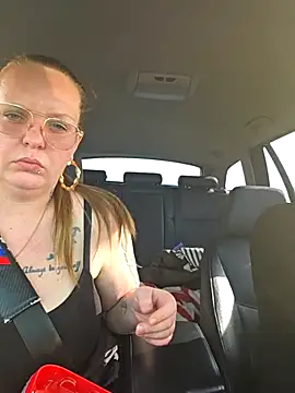 Melissa1994- online show from April 2026 03:13:02 PM