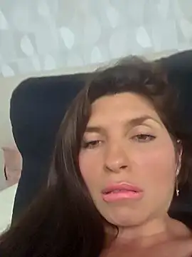 Azahara Amin  online show from February 2026 12:08:01 AM