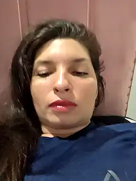 Azahara Amin  online show from April 2026 06:16:02 PM