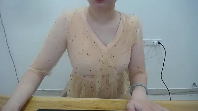 Leiershery online show from September 2025 01:45:01 AM