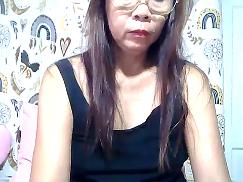 urwife tobe online show from April 2026 08:03:02 PM