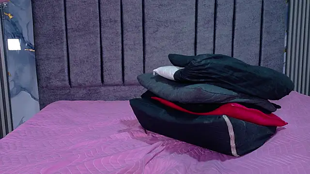 DANIK STAR online show from October 2025 03:12:01 PM