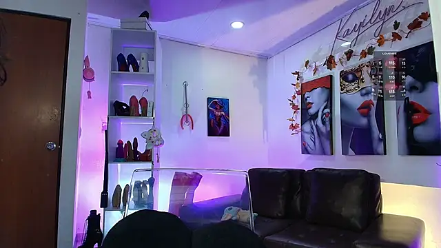 kayilyn online show from April 2026 12:07:02 PM