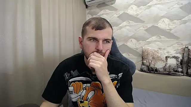 Snapshot of SerzhKorol1 chatting on September 2025 08:19:02 AM SerzhKorol1 online show from September 2025 08:19:02 AM