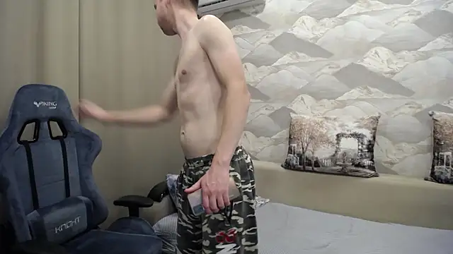 SerzhKorol1 online show from October 2025 06:18:01 PM