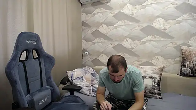 Snapshot of SerzhKorol1 chatting on September 2025 08:57:01 AM SerzhKorol1 online show from September 2025 08:57:01 AM