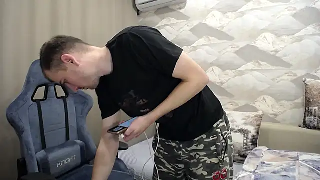 SerzhKorol1 online show from October 2025 10:36:01 AM