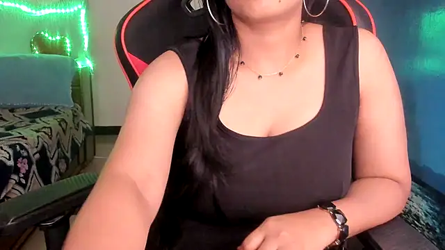 Snapshot of South_indian_tickly chatting on June 2026 06:46:02 PM South indian tickly online show from June 2026 06:46:02 PM
