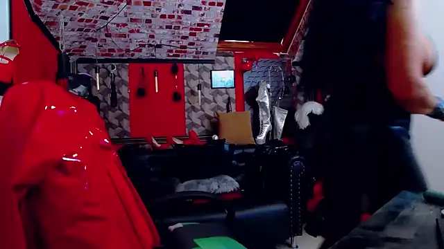 DommeBellatrix online show from October 2025 10:04:01 AM