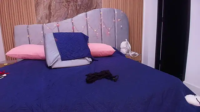 arletmss online show from January 2026 03:10:01 AM