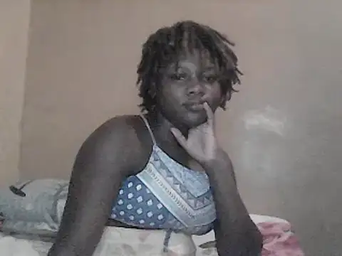 freaky-hotgal001 online show from December 2024 02:52:02 PM