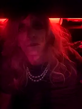 Vonniecd online show from November 2025 08:04:01 AM