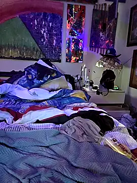 Vonniecd online show from March 2026 10:37:01 PM