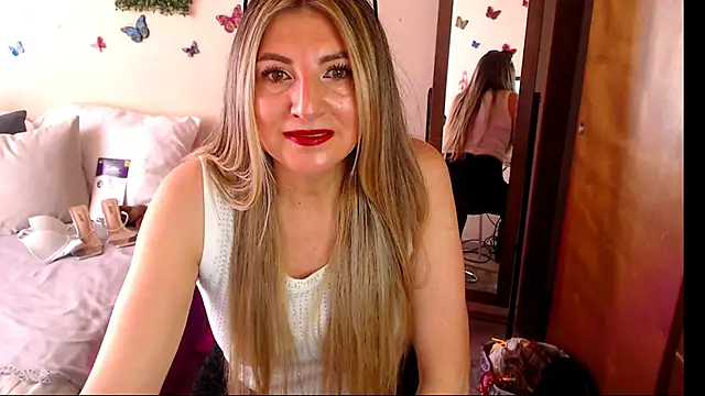 Jolie-Mature online show from May 2026 08:29:02 PM