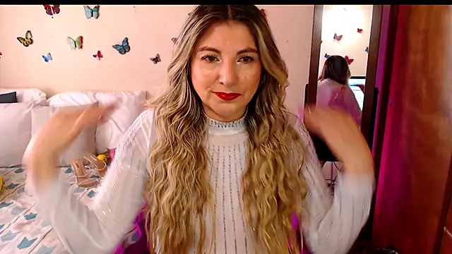 Jolie-Mature online show from February 2026 07:13:01 PM