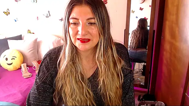 Jolie-Mature online show from March 2026 09:19:01 PM