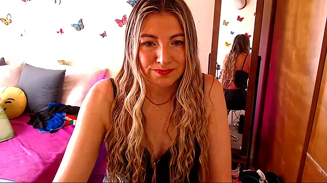 Snapshot of Jolie-Mature chatting on November 2025 04:34:02 PM Jolie-Mature online show from November 2025 04:34:02 PM