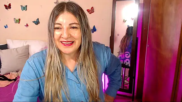 Jolie-Mature online show from February 2026 10:44:01 PM