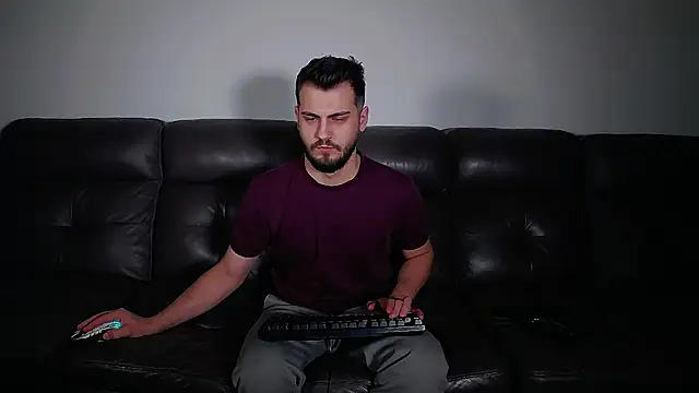 CrazyDom1 online show from February 2026 05:42:02 PM