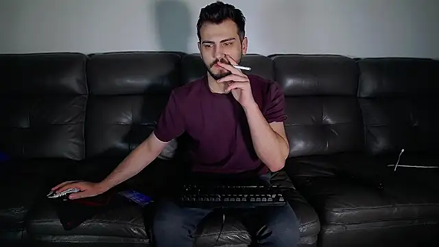 CrazyDom1 online show from February 2026 01:11:01 PM