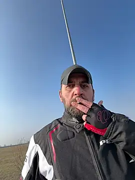 TigerOne19 online show from March 2026 01:18:01 PM